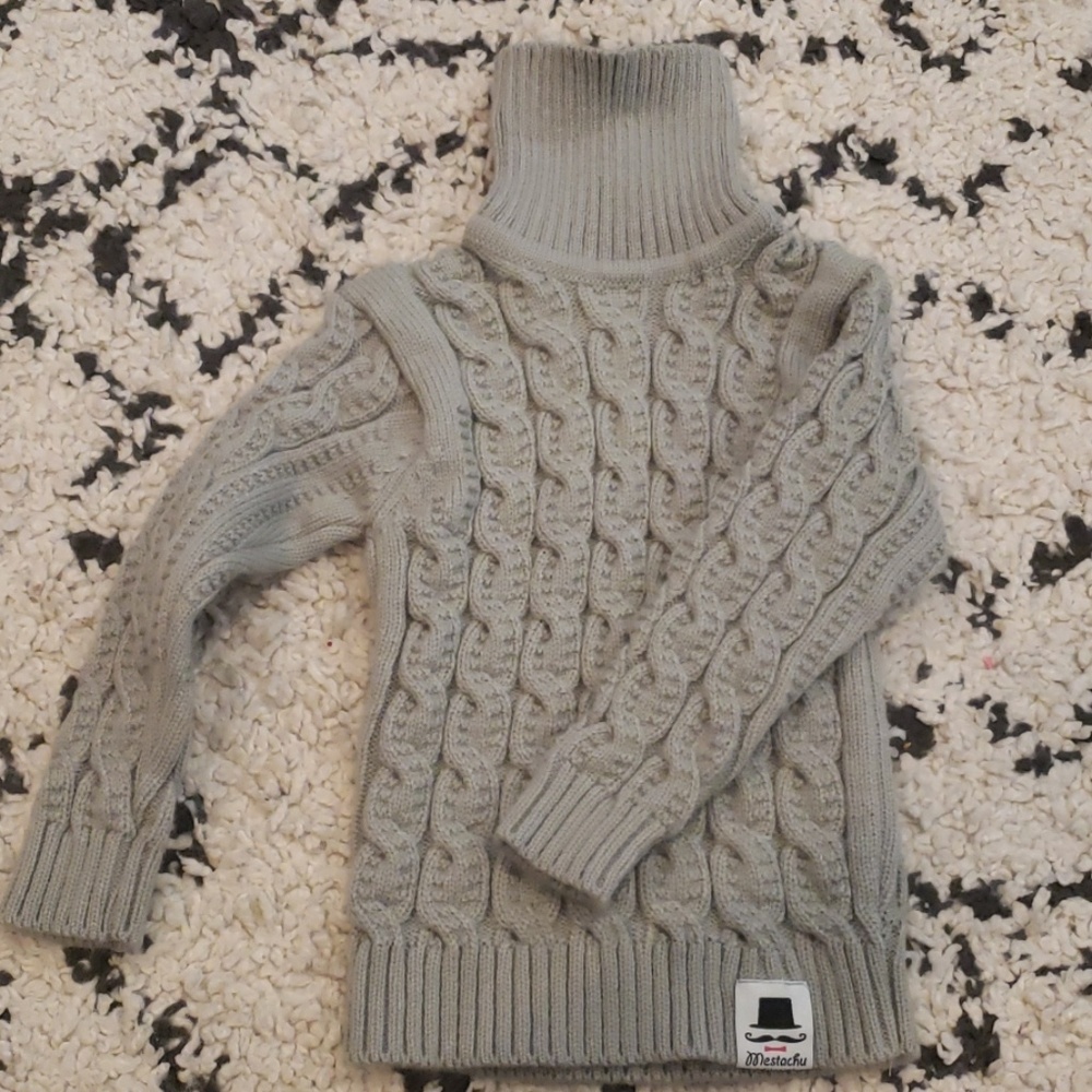 Cable knit sweater